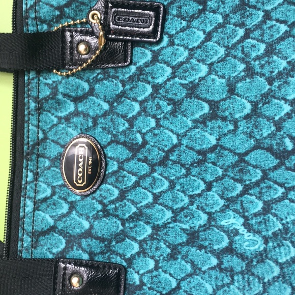 Coach purse - Picture 2 of 2